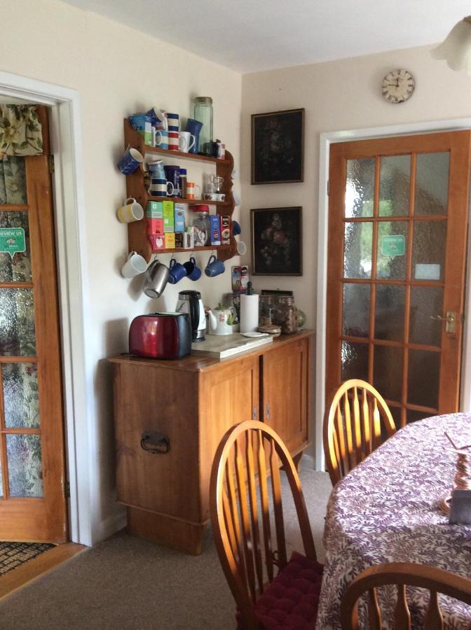 Bed and Breakfast Avebury Life Екстер'єр фото