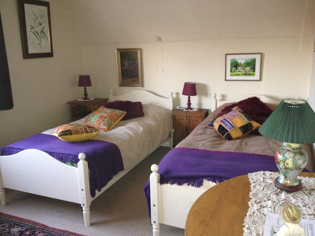 Bed and Breakfast Avebury Life Номер фото